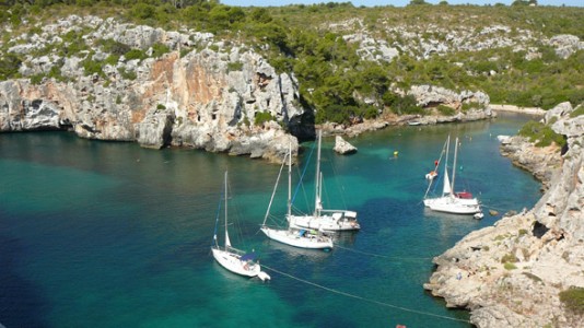 Aspectos de interés para alquilar un barco en Ibiza