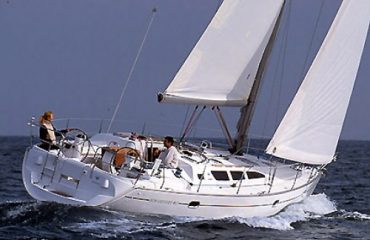 Evita el mareo en tus viajes en barco por Ibiza